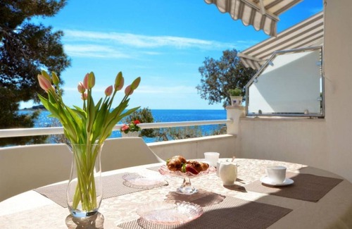 Rogoznica Apartment | 50 m² Apartment ∙ 1 bedroom ∙ 4 guests