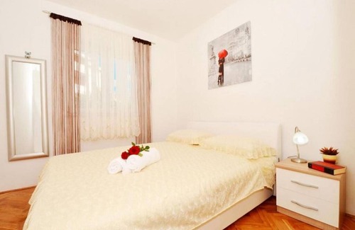 Rogoznica Apartment | 50 m² Apartment ∙ 1 bedroom ∙ 4 guests
