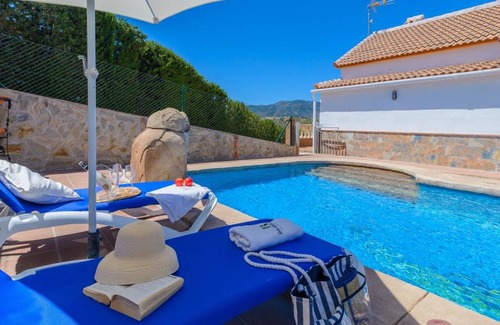 Alozaina House | 50 m² House ∙ 2 bedrooms ∙ 4 guests