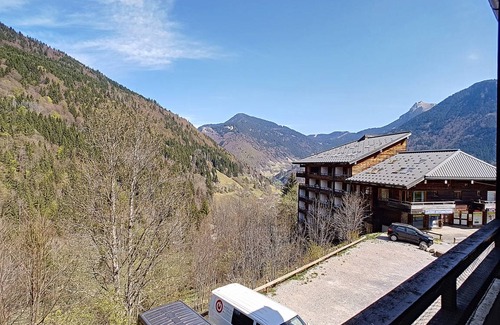 Saint-Jean-dʼAulps Apartment | 51 m² Apartment ∙ 3 bedrooms ∙ 6 guests
