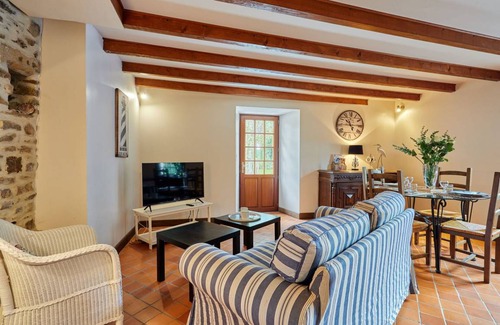 Savigny Other | 53 m² Accommodation ∙ 2 bedrooms ∙ 3 guests