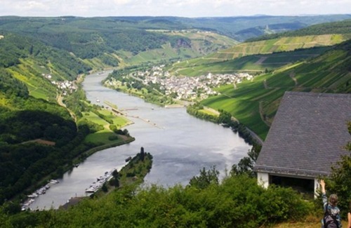 Enkirch Apartment | 53 m² Apartment ∙ 2 bedrooms ∙ 4 guests