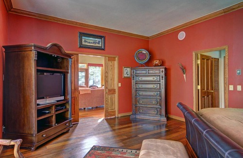 Warrior's Mark West House | 530 m² House ∙ 8 bedrooms ∙ 14 guests