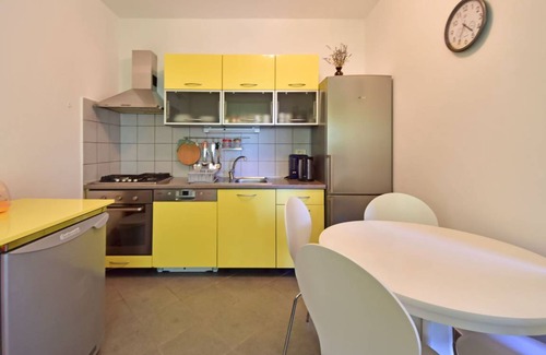 Sibinj Krmpotski Apartment | 54 m² Apartment ∙ 2 bedrooms ∙ 5 guests