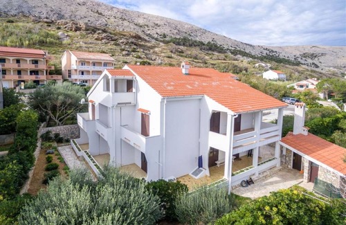 Pag Apartment | 54 m² Apartment ∙ 2 bedrooms ∙ 5 guests