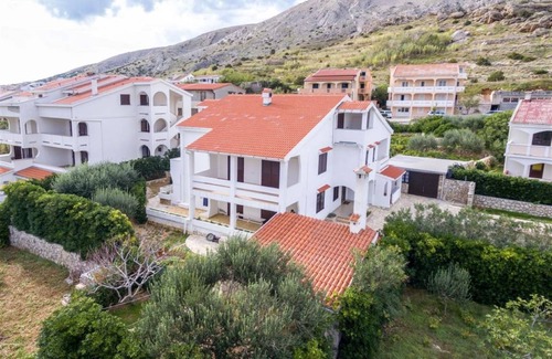 Pag Apartment | 54 m² Apartment ∙ 2 bedrooms ∙ 5 guests
