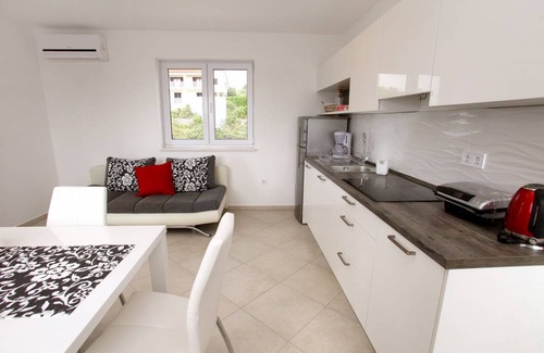 Rogoznica Apartment | 55 m² Apartment ∙ 2 bedrooms ∙ 5 guests