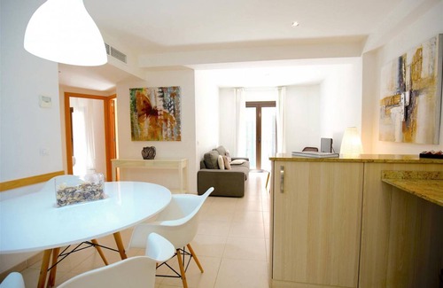 La Llotja-Born Apartment | 55 m² Apartment ∙ 2 bedrooms ∙ 4 guests