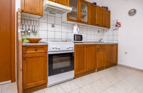Razanj Apartment | 55 m² Apartment ∙ 2 bedrooms ∙ 6 guests