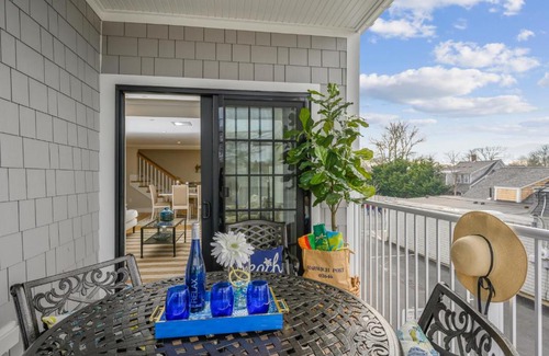 Harwich Port House | 557 Route 28, Unit 202, Harwich Port Cape Cod - -Dolce Vita