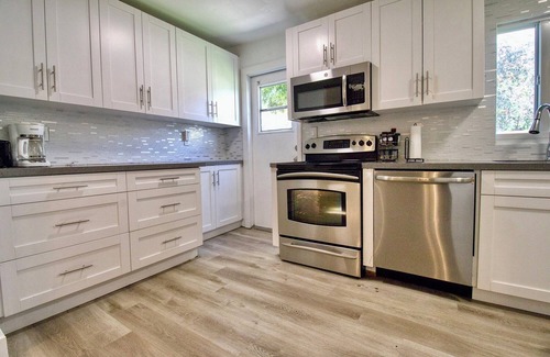 Dania Beach Villa | 5BD/4BA Villa with a Huge Patio, Private Heated Pool and Hot Tub by the Beach