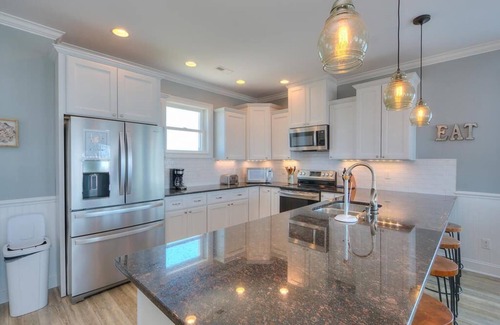 Yaupon Beach House | 5BR/3.5BA Home - Oceanfront, Event Home, Dog Friendly, Sleeps 13