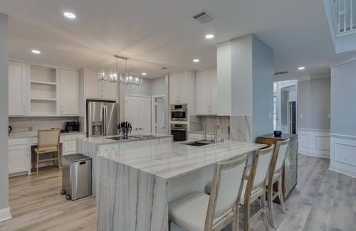 Rowlett House | 5BR Oasis w/Pool Steps from Lake Ray Hubbard