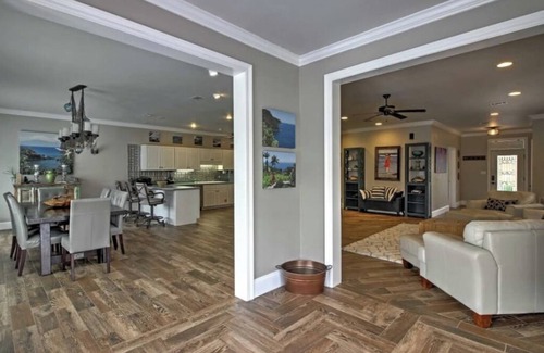 Miramar Beach House | 6 BR, Huge Pool/Jacuzzi, Movie Theater, Luxurious Yard, Discounted Golf Cart