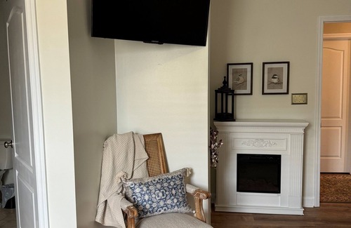 Sylvester Hotel | 6-BR in Sylvester, GA - Southern Charm Meets Spacious Comfort