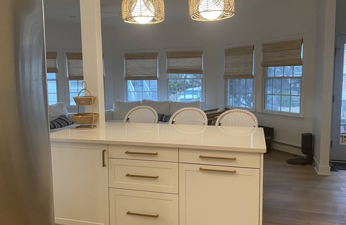 North Beach Haven House | 6 Houses from the Beach, Pool and hot tub, 5 bedrooms, 4.5 baths