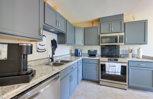 Hoover Apartment | 6 Mi to the Summit: Stylish Apt w/Patio Access