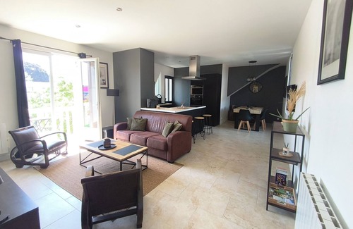 Saint-Germain-Village Apartment | 6-person apartment La douce parenthèse