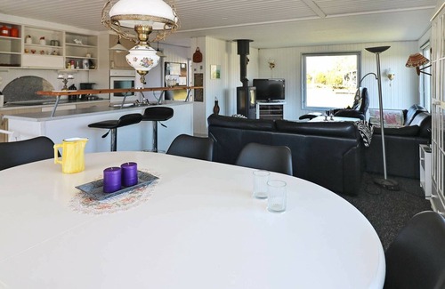 Haslevgarde House | 6 person holiday home in Hadsund