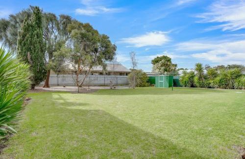 Encounter Bay House | 6 Simpson Rd Encounter Bay - No Linen Included