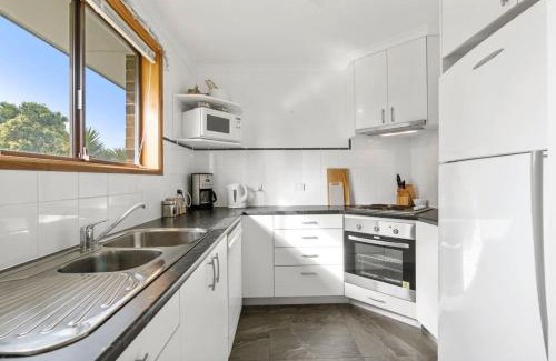Encounter Bay House | 6 Simpson Rd Encounter Bay - No Linen Included