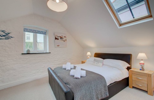 Dartmouth Cottage | 6 The Sail Loft