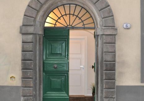 Lucca Historical Center Apartment | 6 Via della Rosa