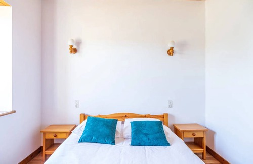 Plomodiern House | 60 m² House ∙ 2 bedrooms ∙ 4 guests