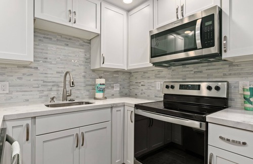 Aviara Condo | 617 Just Listed - Fresh, Free Wifi and Parking 617