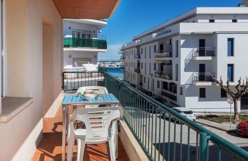 Llanca Apartment | 65 m² Apartment ∙ 2 bedrooms ∙ 6 guests