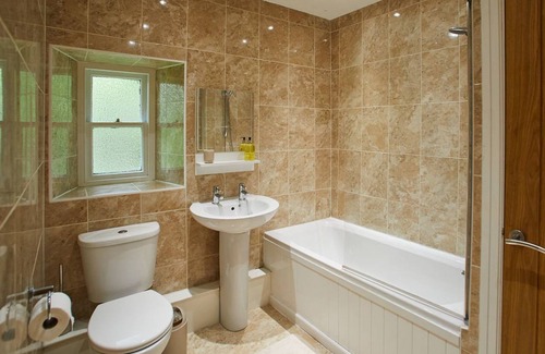 Aysgarth House | 65 m² House ∙ 2 bedrooms ∙ 4 guests