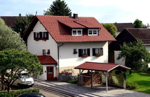 Isny im Allgaeu Apartment | 67 m² Apartment ∙ 2 bedrooms ∙ 4 guests