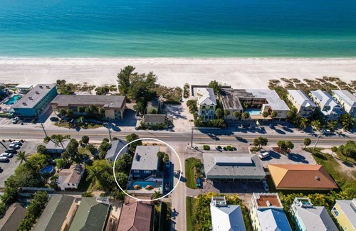 Bradenton Beach Condo | 67 m² Condo ∙ 2 bedrooms ∙ 6 guests