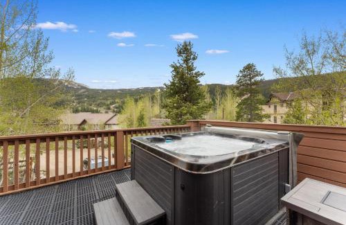 Keystone House | 67 W Hanson Road - Après-ski Summit Vista Retreat by Summit County Mountain Retreats