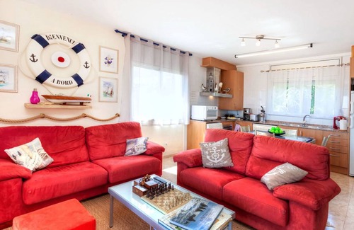 Llanca Apartment | 68 m² Apartment ∙ 2 bedrooms ∙ 5 guests