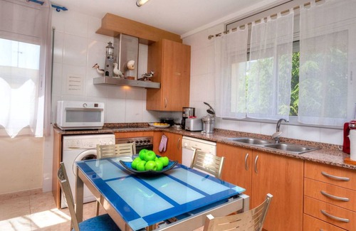 Llanca Apartment | 68 m² Apartment ∙ 2 bedrooms ∙ 5 guests