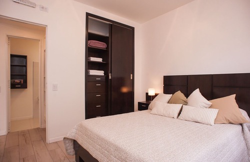Congreso Apartment | 6G - Gorgeous Downtown Apt.