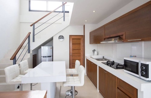 Moo 5 Villa | 7 Bedroom Seaview villa 5 mins to beach