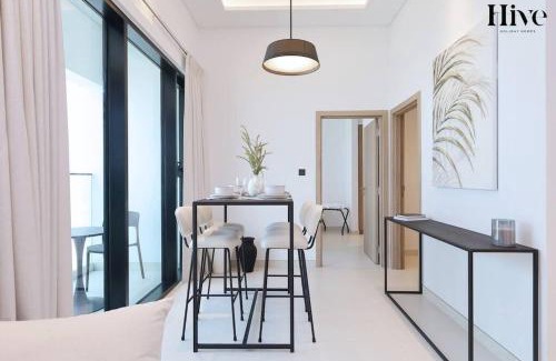 Jebel Ali Apartment | 7 By Aurora 302