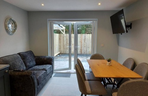 Galway City Centre House | 7 Eyre Square Lane