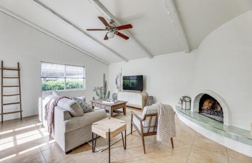 Fairway Gardens Townhouses House | 7 Mi to ASU Family Retreat with Pool Access