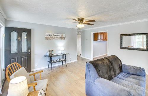 Glasgow House | 7 Mi to Barren River Lake Quiet Getaway with Yard!