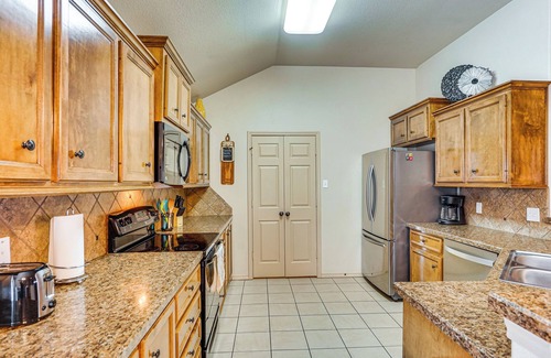Lubbock House | 7 Mi to Dtwn: Family Home w/Patio in Lubbock