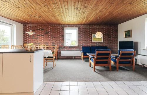 Lild Strand House | 7 person holiday home in Frøstrup