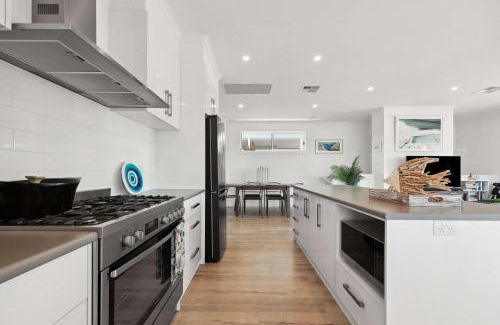 Encounter Bay House | 7 Tabernacle Road Encounter Bay - Linen Included