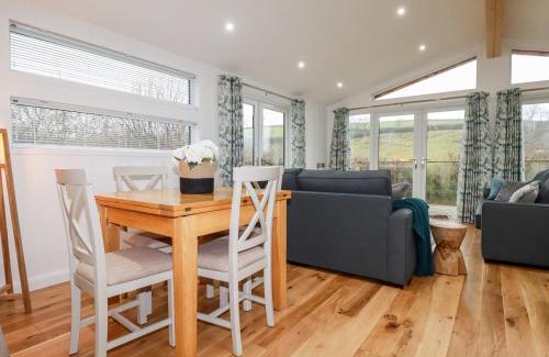 Looe House | 7 Valley View