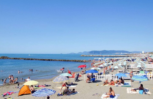 Marina di Massa Apartment | 70 m² Apartment ∙ 2 bedrooms ∙ 4 guests