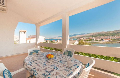 Pag Apartment | 70 m² Apartment ∙ 2 bedrooms ∙ 4 guests