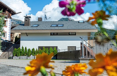 Ortisei Apartment | 75 m² Apartment ∙ 2 bedrooms ∙ 4 guests