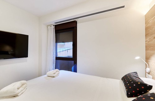 Rochapea Apartment | 75 m² Apartment ∙ 2 bedrooms ∙ 6 guests